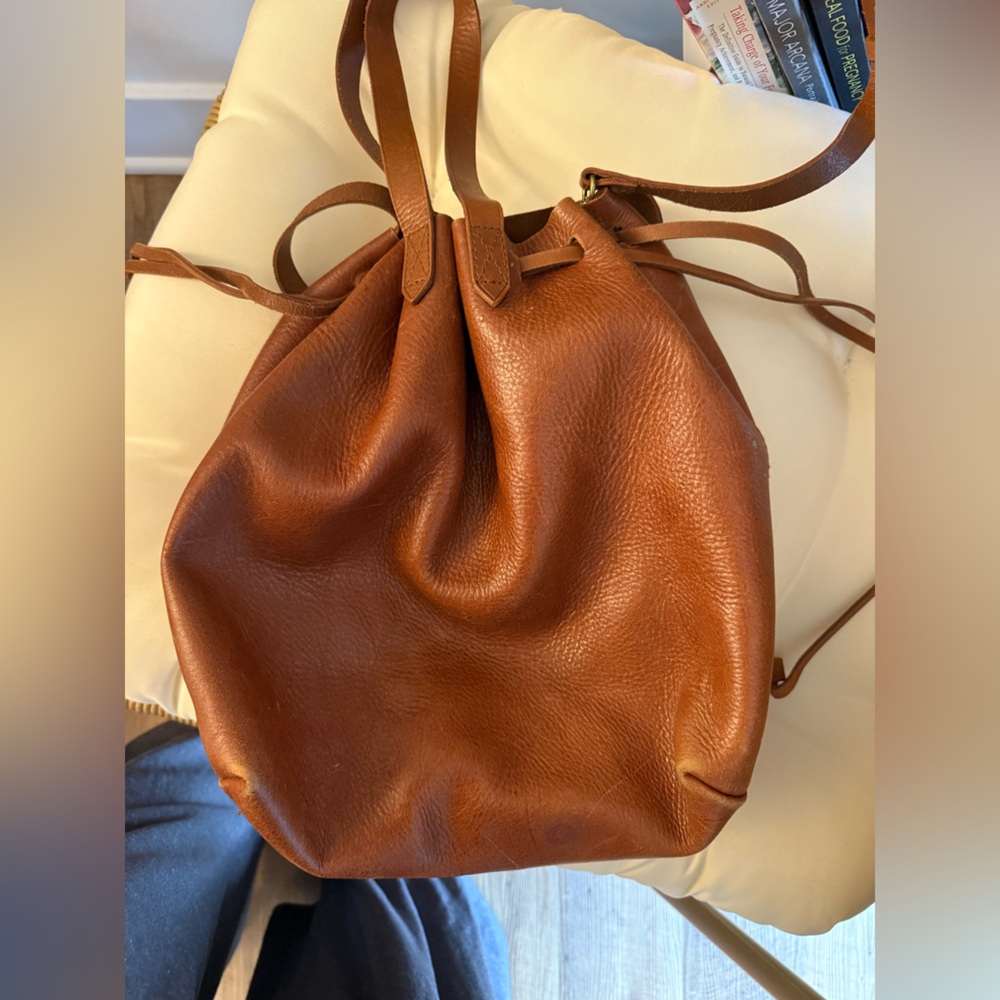 Madewell Lafayette Bucket bag